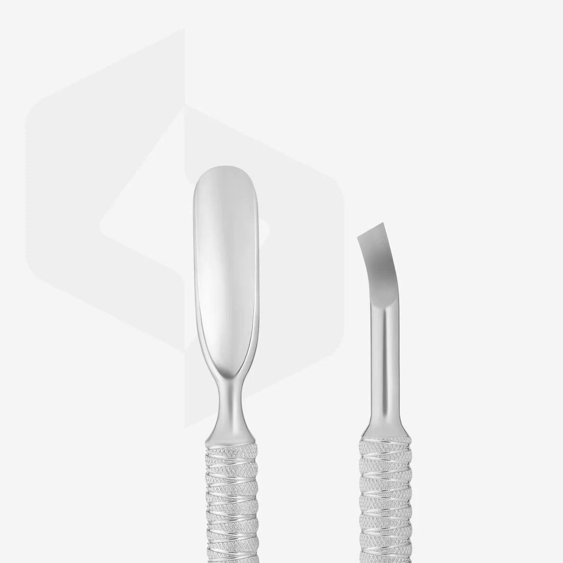 Cuticle pusher EXPERT 30 TYPE 4.2 (rounded pusher and bent blade) -PE-30/4.2